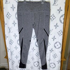 Along Fit Mesh Yoga Leggings